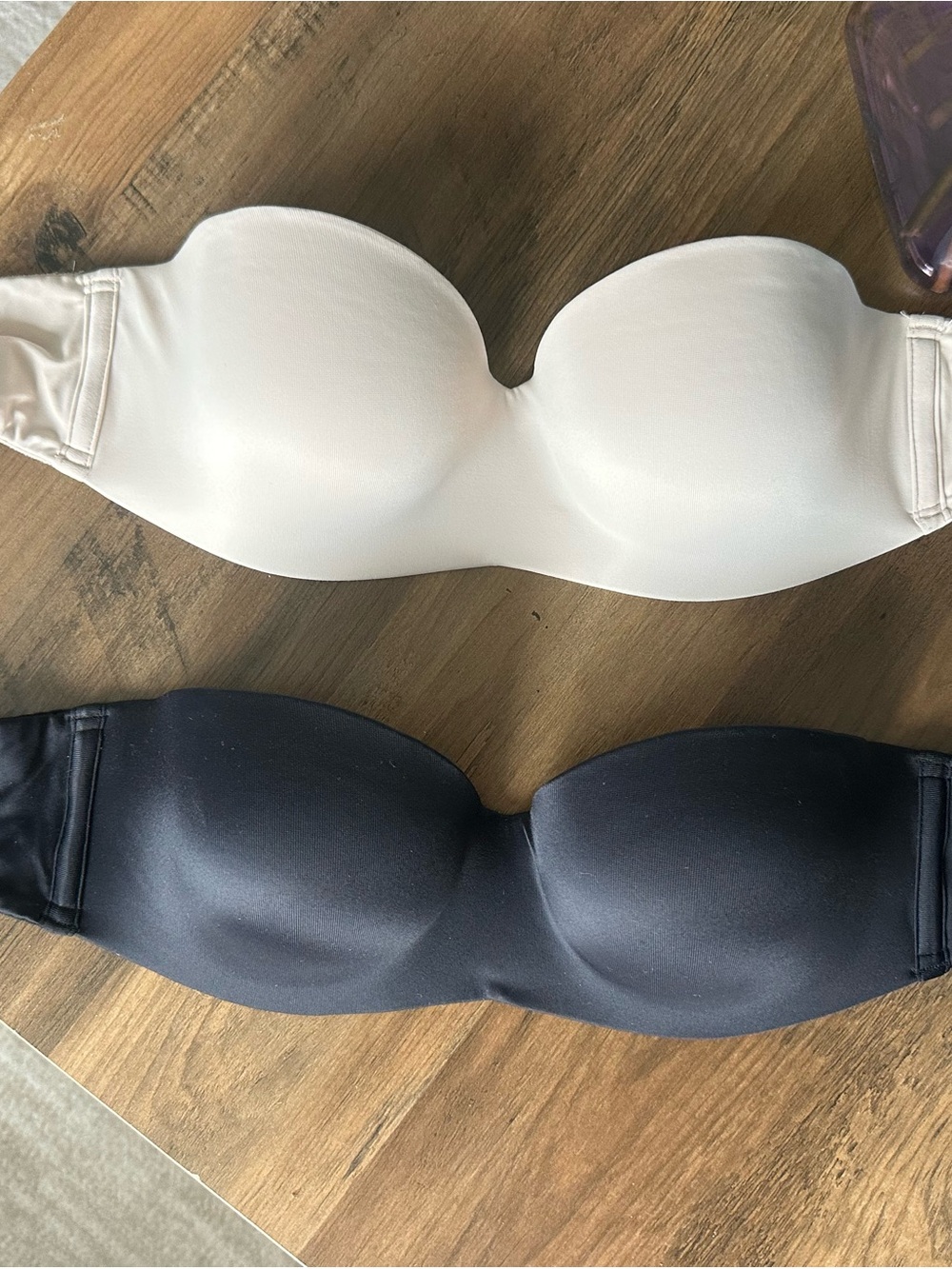 2 Victoria's Secret Push-Up Strapless Bras in Neutral and Black